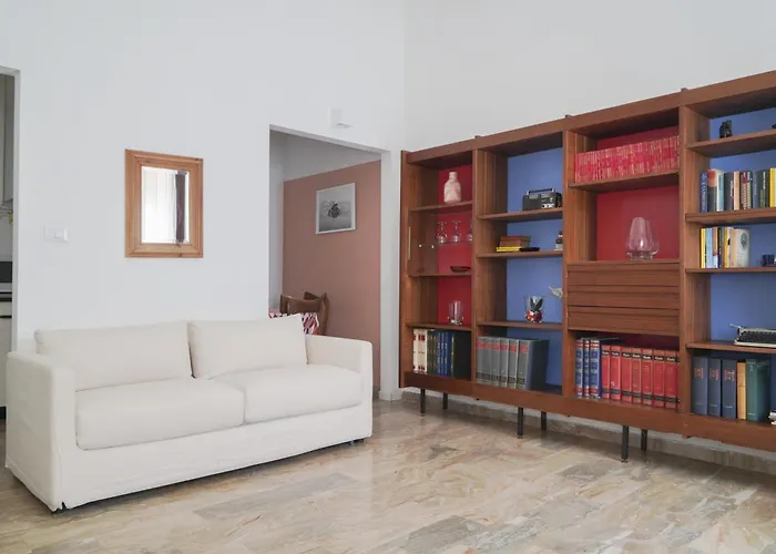Melusina Homes Venice Historical Center